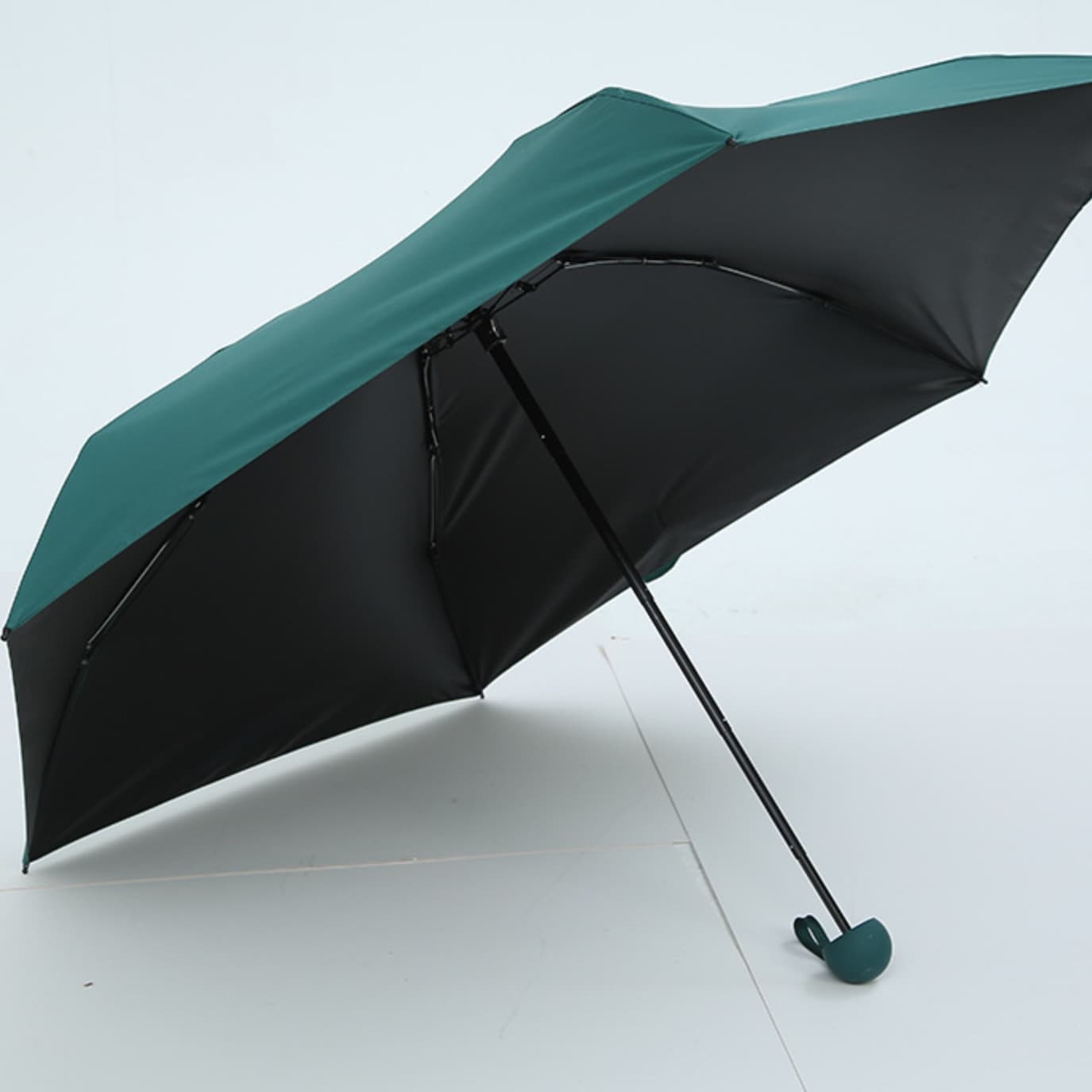 軽量コンパクト晴雨兼用折りたたみ日傘